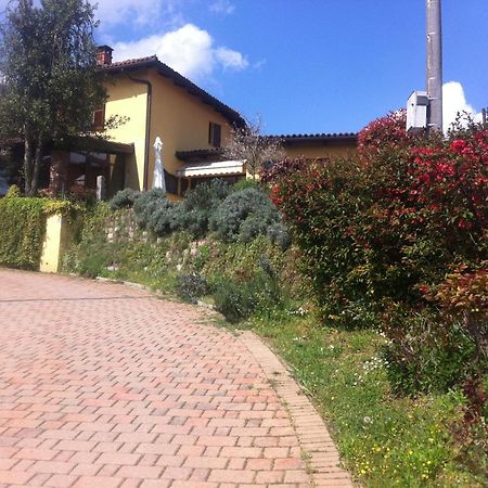 אסטי Agriturismo Tre Tigli מראה חיצוני תמונה