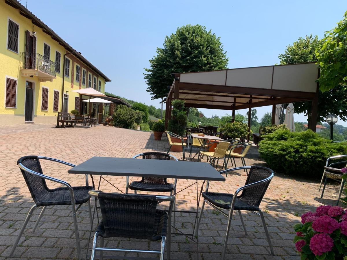 אסטי Agriturismo Tre Tigli מראה חיצוני תמונה