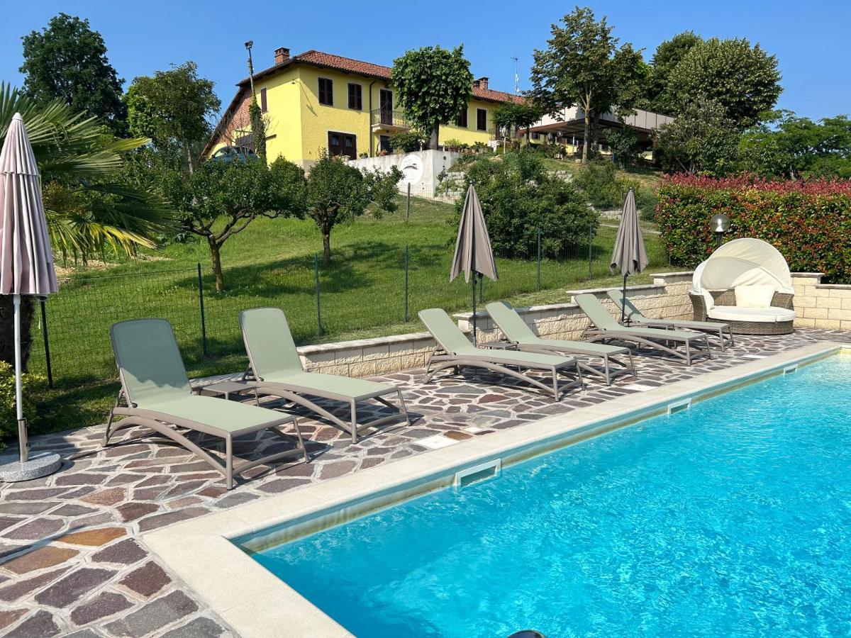 אסטי Agriturismo Tre Tigli מראה חיצוני תמונה