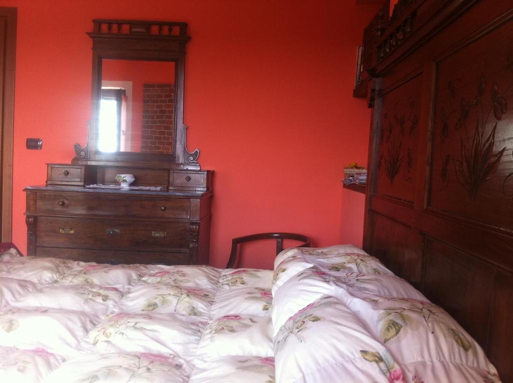 אסטי Agriturismo Tre Tigli חדר תמונה