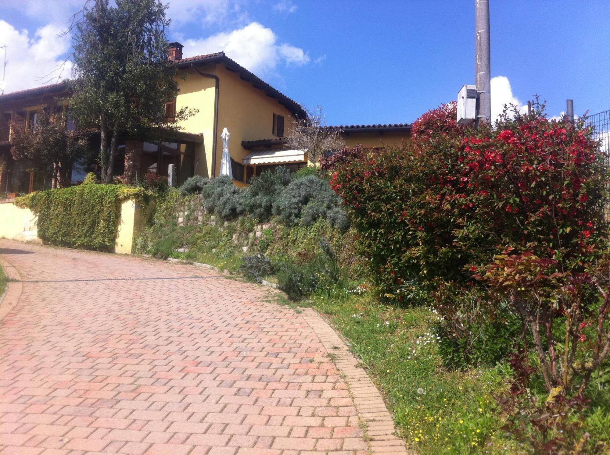 אסטי Agriturismo Tre Tigli מראה חיצוני תמונה